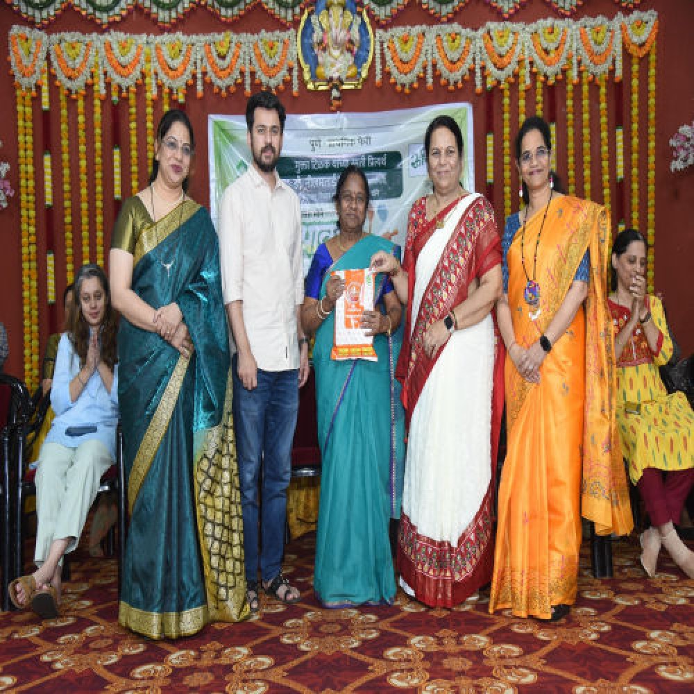 Hon.Neelamtai Gorhe