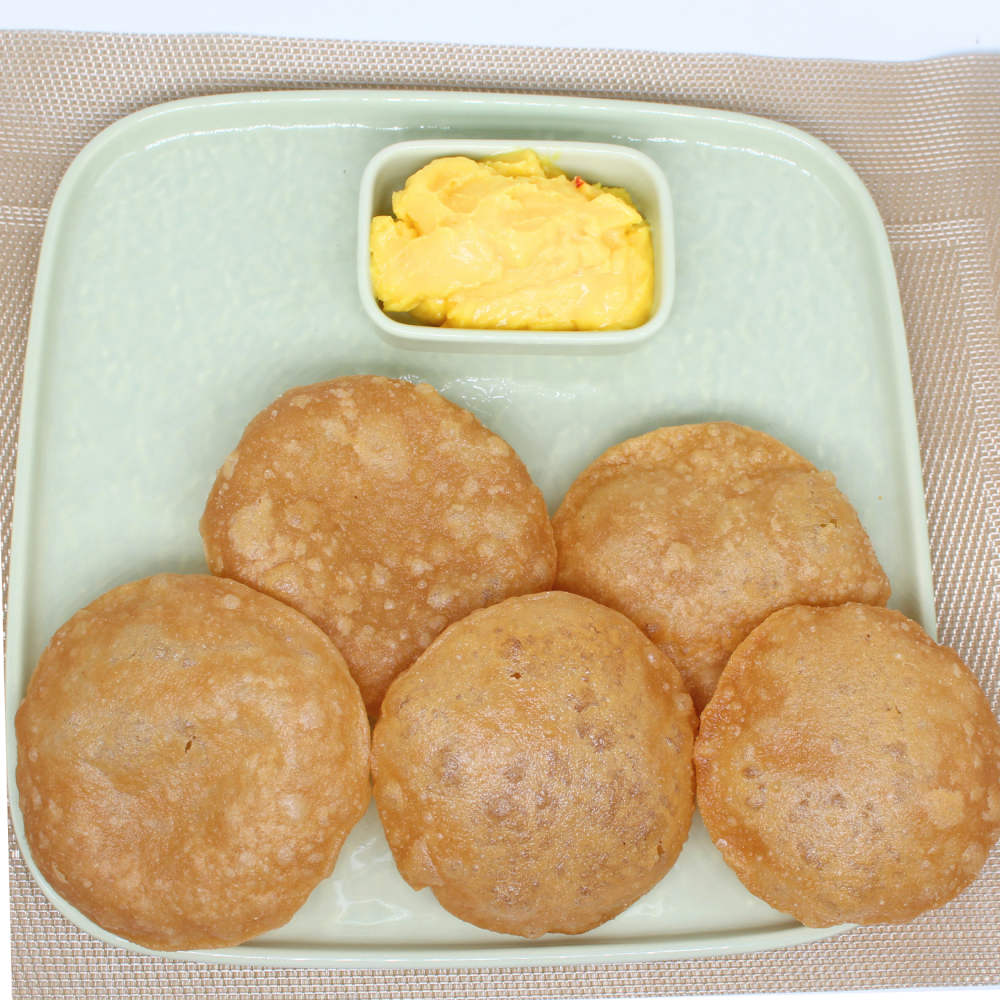Shrikhand Puri